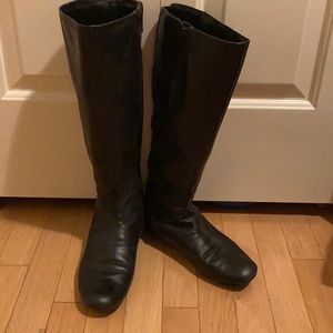 EUC Nine West Black leather boots 37.5